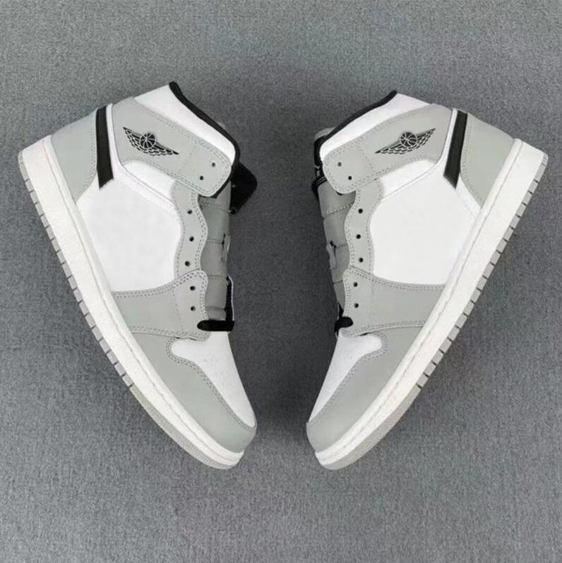 Jumpman 1 Basketball shoes OG High 1S Mid Light Smoke Grey Sport Designer Sneakers Trainers 36-44, Customize
Jumpman 1 Basketball shoes OG High 1S Mid Light Smoke Grey Sport Designer Sneakers Trainers 36-44, Customize