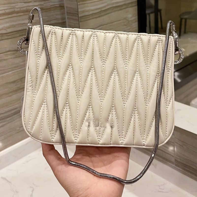 Wrinkle miu bag Leather Handbag Underarm Shoulder Bags Chain Handle Totes Crystal Decor Metal Lettering Magnetic Hasp Wallets Steel Hardware MMD0, Pink
Wrinkle miu bag Leather Handbag Underarm Shoulder Bags Chain Handle Totes Crystal Decor Metal Lettering Magnetic Hasp Wallets Steel Hardware MMD0, Pink