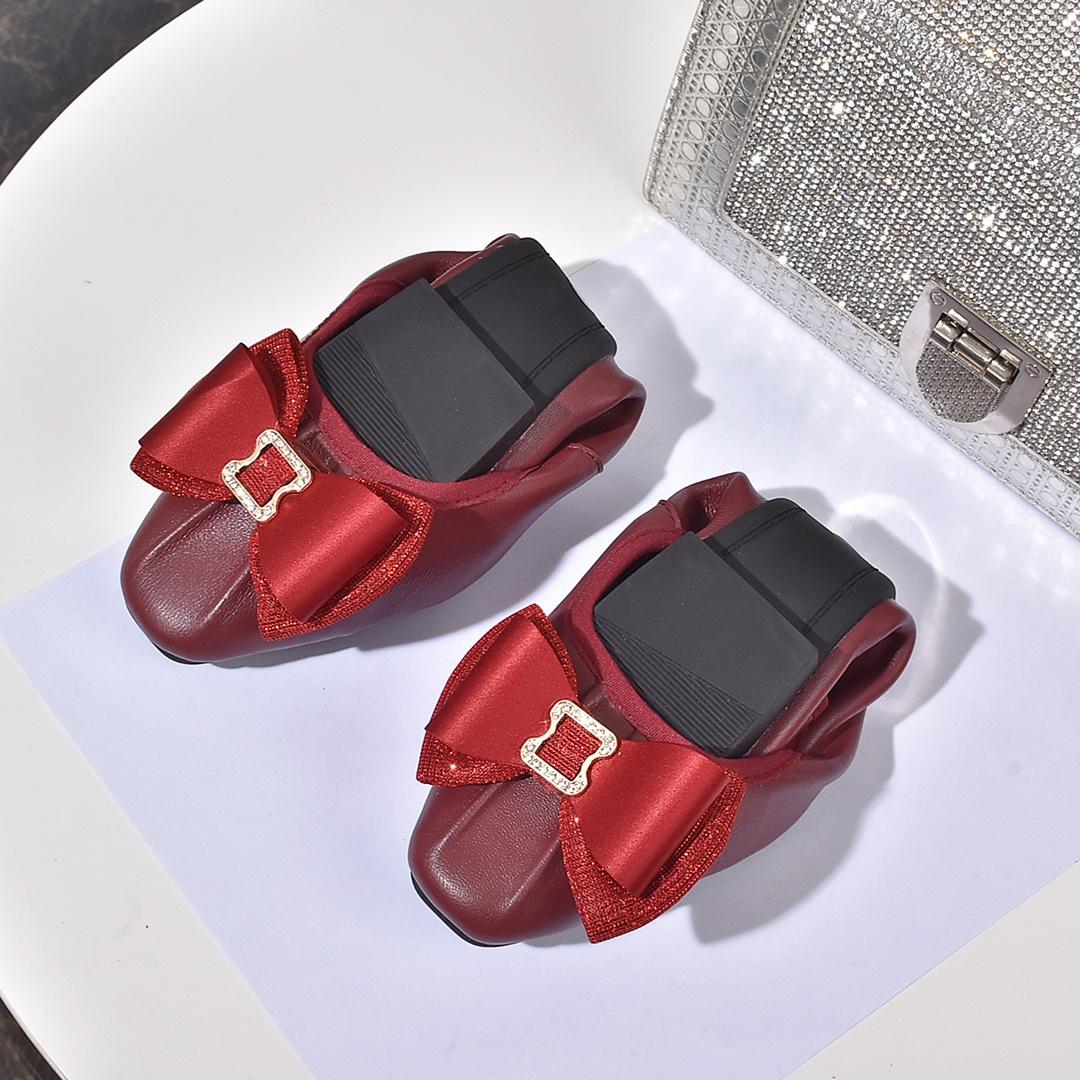 2021 100% leather designer luxury women's ballet shoes fashion flat shoes, casual, low heel size 35 -41 you are worth having!, Blue
2021 100% leather designer luxury women's ballet shoes fashion flat shoes, casual, low heel size 35 -41 you are worth having!, Blue