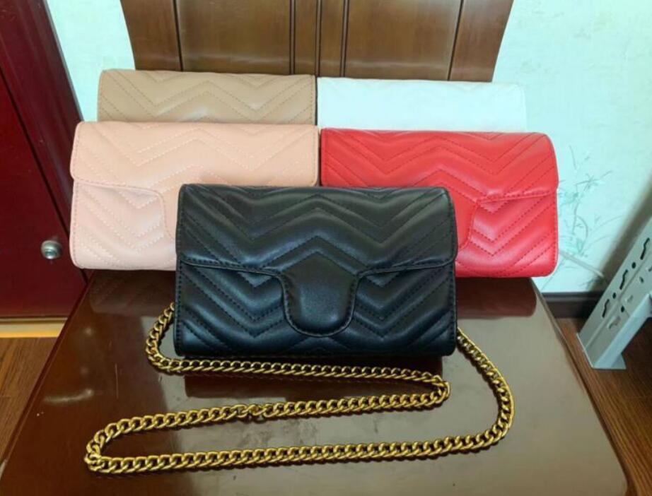 Women Wavy Grain Marmont Shoulder Bag Fashion Gold Chain Bags Cross Body Pure Color Female Handbags Wallets Purse No36547, Red
Women Wavy Grain Marmont Shoulder Bag Fashion Gold Chain Bags Cross Body Pure Color Female Handbags Wallets Purse No36547, Red
