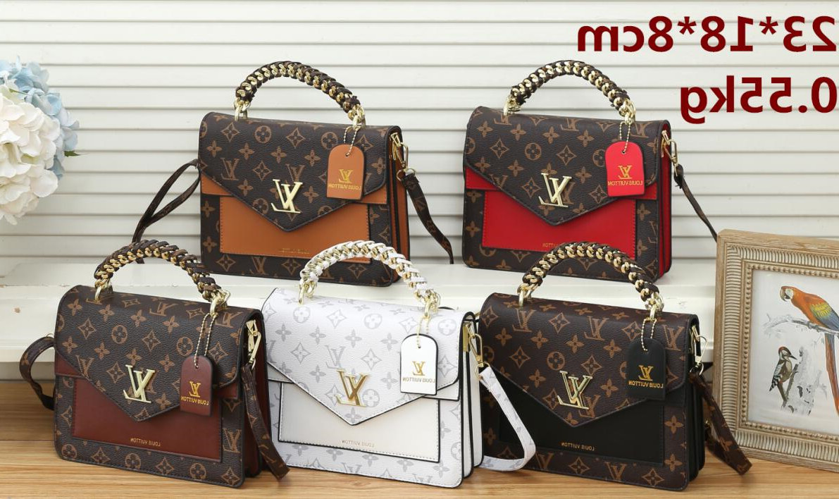 Letter Ladies Shoulder Bag 2021 Genuine Leather Luxury Handbag High Quality Woman Designer Crossbody Bags Wallet Price Discount Manufacturer Sales
Letter Ladies Shoulder Bag 2021 Genuine Leather Luxury Handbag High Quality Woman Designer Crossbody Bags Wallet Price Discount Manufacturer Sales
