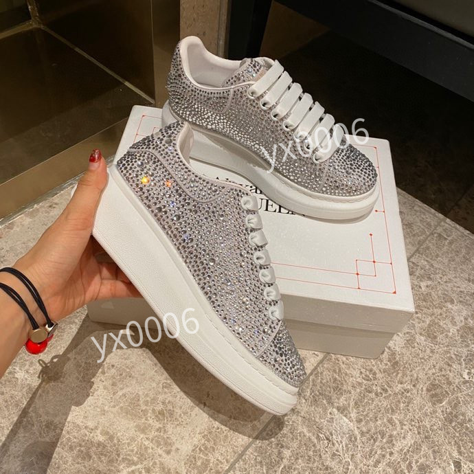 2022 knitting D and airforces 1s luxury brand women casual shoes Designer men running outdoor driving Pure white sneakers cx201001, Choose the color
2022 knitting D and airforces 1s luxury brand women casual shoes Designer men running outdoor driving Pure white sneakers cx201001, Choose the color