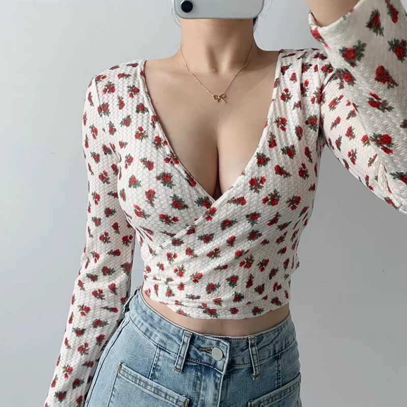Summer Floral Long Sleeve T Shirt Women's Cross Tie V Neck Top Sexy Korean Women Tees s Tshirts Clothes G88 210603, Beige
Summer Floral Long Sleeve T Shirt Women's Cross Tie V Neck Top Sexy Korean Women Tees s Tshirts Clothes G88 210603, Beige