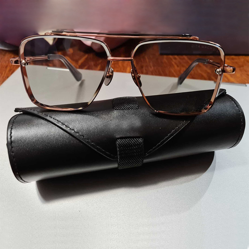 Fashion DIT Classical Style M Six Metal Vintage Square Frameless Sunglasses UV 400 Lens Come with Package for Men
Fashion DIT Classical Style M Six Metal Vintage Square Frameless Sunglasses UV 400 Lens Come with Package for Men