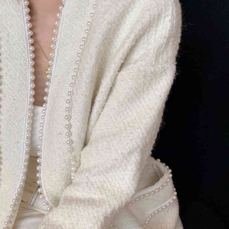 White Tweed Women Beads Jacket Autumn / Winter Woolen Coat Ladies Loose Wool Classic Chaquetas De Mujer 210520