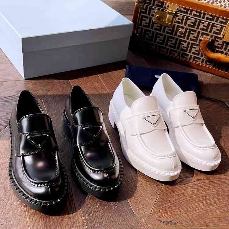 Spring and Autumn New Women's Low-heeled Black Pu Leather Designer Shoes Women's Thick-soled Casual Women's Fashion All-match Shoes
Spring and Autumn New Women's Low-heeled Black Pu Leather Designer Shoes Women's Thick-soled Casual Women's Fashion All-match Shoes