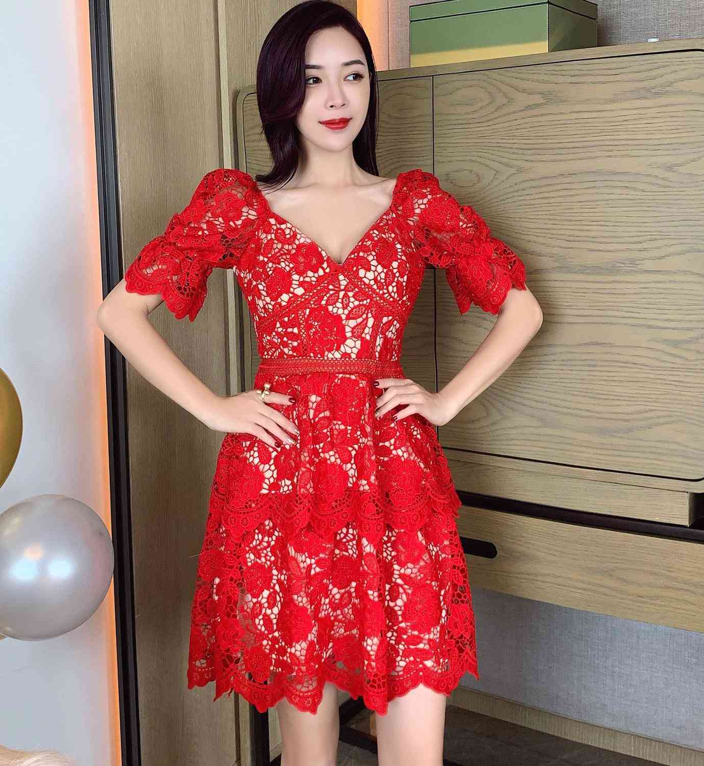High quality Self portrait Summer Runway Water Soluble Lace Hollow Out Dress Women Puff Sleeve Cake Mini 210519