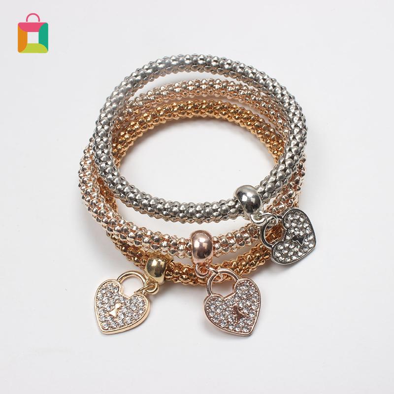 Bangle 3 Pieces/set Of Heart-shaped Thick Bracelet Set Elastic Popcorn Corn Chain Rhinestone Pendant Glittery
Bangle 3 Pieces/set Of Heart-shaped Thick Bracelet Set Elastic Popcorn Corn Chain Rhinestone Pendant Glittery