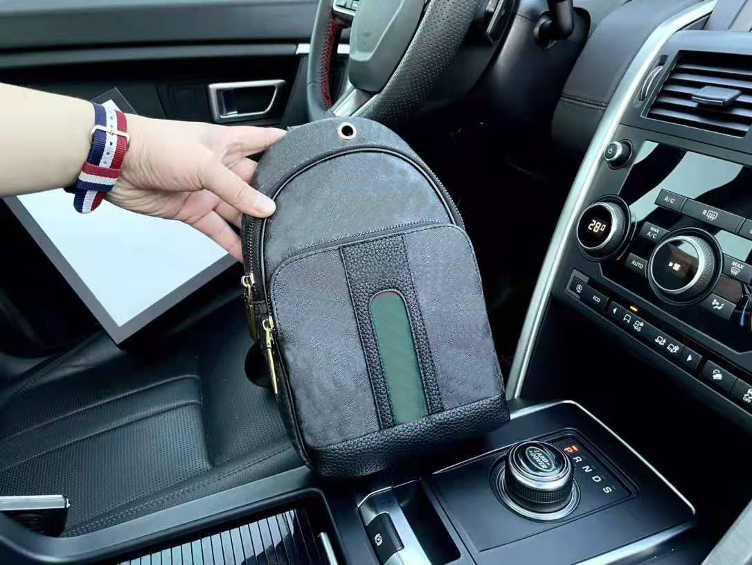Inclined Shoulder Messenger Bag Printing Color Matching Between Men and Women Chest Pockets Cross Body Unisex Handbags Crossbody Man Purses, Customize
Inclined Shoulder Messenger Bag Printing Color Matching Between Men and Women Chest Pockets Cross Body Unisex Handbags Crossbody Man Purses, Customize