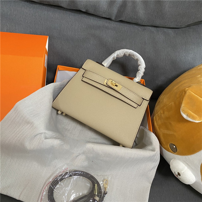 2022 top quality ladies ladies bags classical female designers fashion luxury handbags silver hardware Grace Totes CrossBody shoulder bag hand purse, Black
2022 top quality ladies ladies bags classical female designers fashion luxury handbags silver hardware Grace Totes CrossBody shoulder bag hand purse, Black