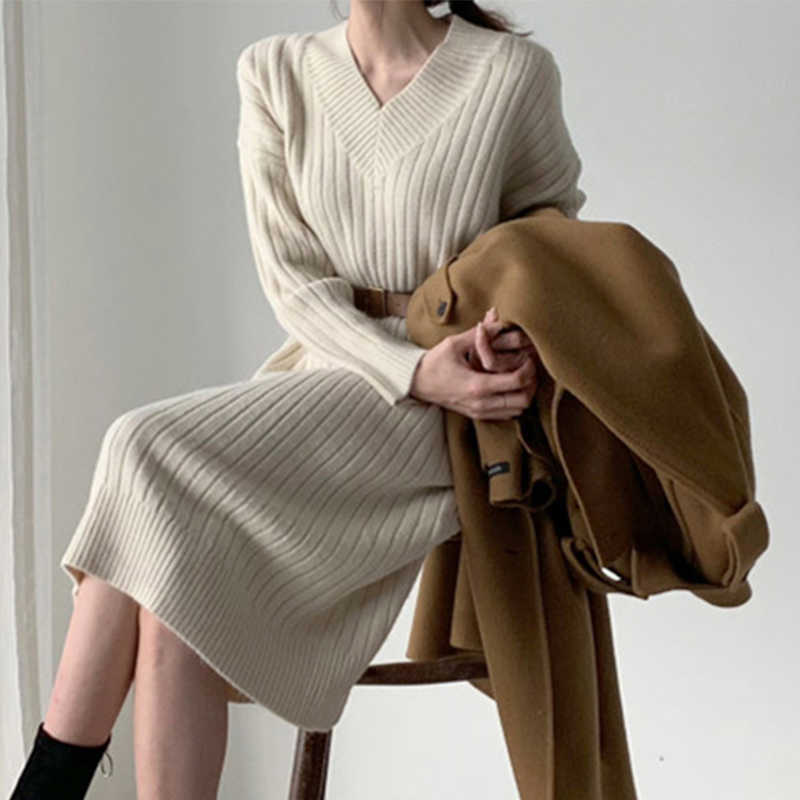 LY VAREY LIN Spring Women Casual High Waist Slim Midi Long Dress with Belt Elegant V-neck Sleeve Solid Knitting 210526, Beige
LY VAREY LIN Spring Women Casual High Waist Slim Midi Long Dress with Belt Elegant V-neck Sleeve Solid Knitting 210526, Beige