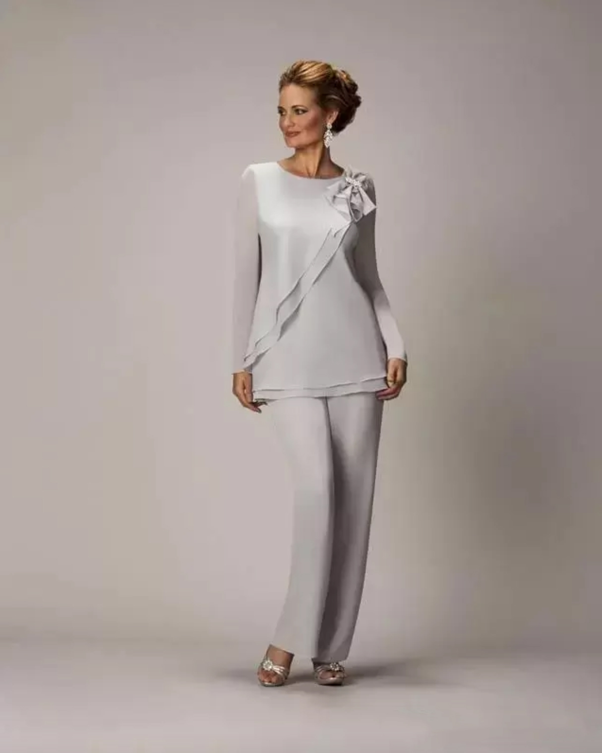Two Pieces Mother Of The Bride Pants Suit For Weddings Cheap Chiffon Mother's Groom Pantsuits Long Sleeve Mothers Formal Wear