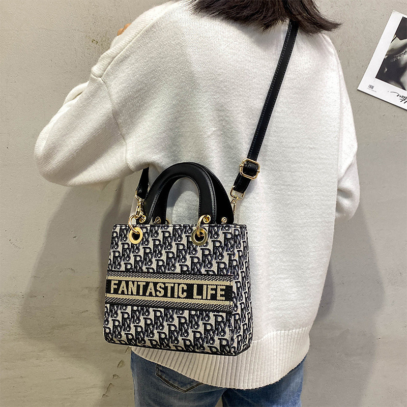 The store manager recommends new fashion style portable small bag, female Diana net red single shoulder messenger bag Designer Handbags, Black
The store manager recommends new fashion style portable small bag, female Diana net red single shoulder messenger bag Designer Handbags, Black