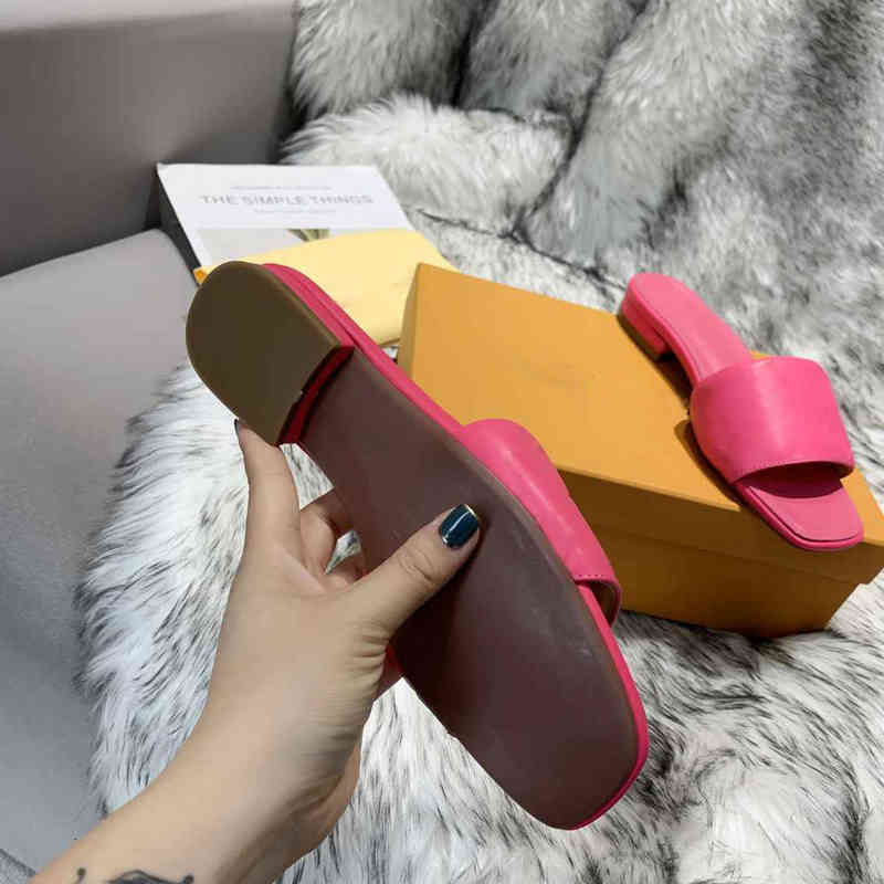 Slippers box Revival Original Flat Mules Shoes ss Men Women Slides Sandals Designer Black Pink Orange Blue WATERFRONT Brown White Summer Flip L3AM, 1#
Slippers box Revival Original Flat Mules Shoes ss Men Women Slides Sandals Designer Black Pink Orange Blue WATERFRONT Brown White Summer Flip L3AM, 1#
