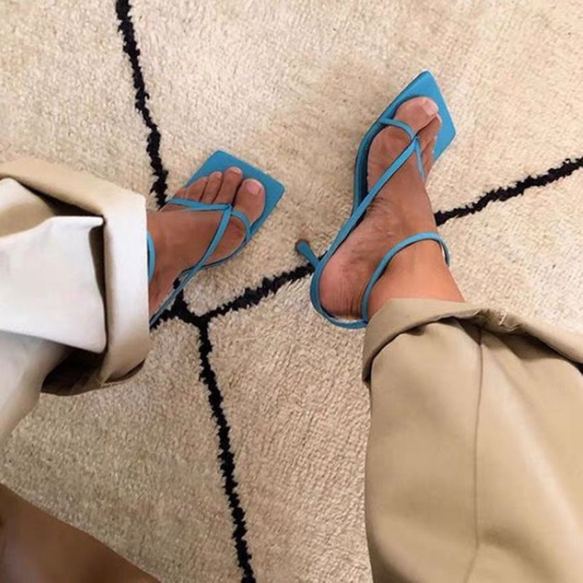 Summer Women Sandals Narrow Band Vintage Square Toe High Heels Buckle Strap High Heel Sandals Women V-neck Designer Shoes fgh454wjrwstjn, Dct-d black
Summer Women Sandals Narrow Band Vintage Square Toe High Heels Buckle Strap High Heel Sandals Women V-neck Designer Shoes fgh454wjrwstjn, Dct-d black