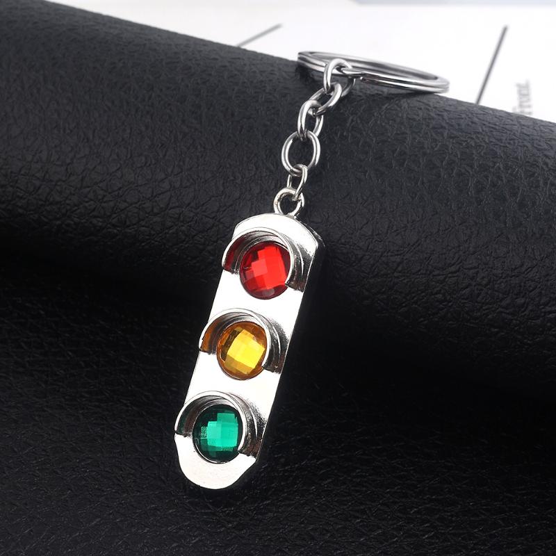 Keychains 2021 Arrival Traffic Light Keychain Drivers' Creative Car Keyring Pendant Men And Women's Accessories
Keychains 2021 Arrival Traffic Light Keychain Drivers' Creative Car Keyring Pendant Men And Women's Accessories