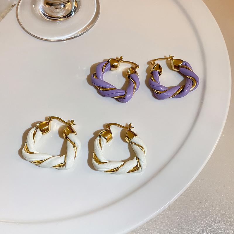 Hoop & Huggie SRCOI White Purple Leather Twist Weave Trapezoid Earrings Geometric Triangle Ear Buckles Ladies Hoops Summer Jewelry
Hoop & Huggie SRCOI White Purple Leather Twist Weave Trapezoid Earrings Geometric Triangle Ear Buckles Ladies Hoops Summer Jewelry