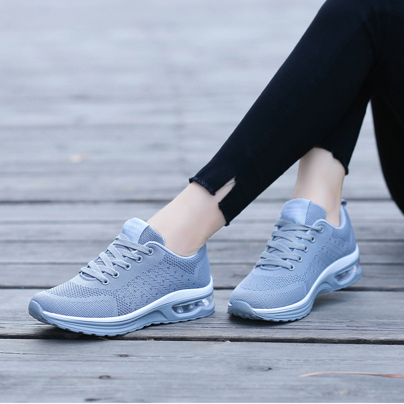 Top Quality Womens Mens Sports Knitted Fabric Running Shoes Big Size 13 Black White Red Gray Jogging Trainers Sneakers Eur 35-47 Code: LX17-5066
Top Quality Womens Mens Sports Knitted Fabric Running Shoes Big Size 13 Black White Red Gray Jogging Trainers Sneakers Eur 35-47 Code: LX17-5066