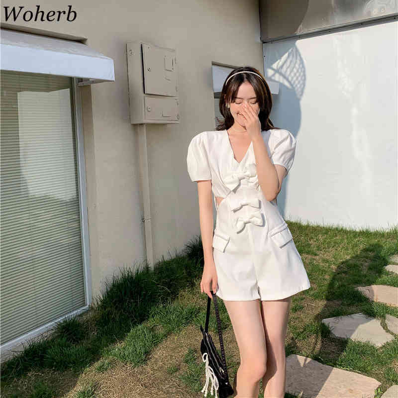 Sexy Playsuit Women White Short Puff Sleeve Jumpsuit Bow Patch Backless Bodysuit Summer Wide Leg Rompers Jumpsuits 210519