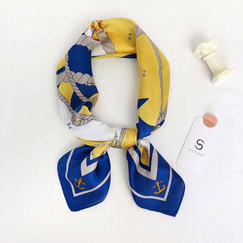 Scarves Foulard Girls Silk Hand Feeling Fashion Printed Bandana Ladies Neckerchief Square Hijab Hair Bag Tie 70X70cm
Scarves Foulard Girls Silk Hand Feeling Fashion Printed Bandana Ladies Neckerchief Square Hijab Hair Bag Tie 70X70cm