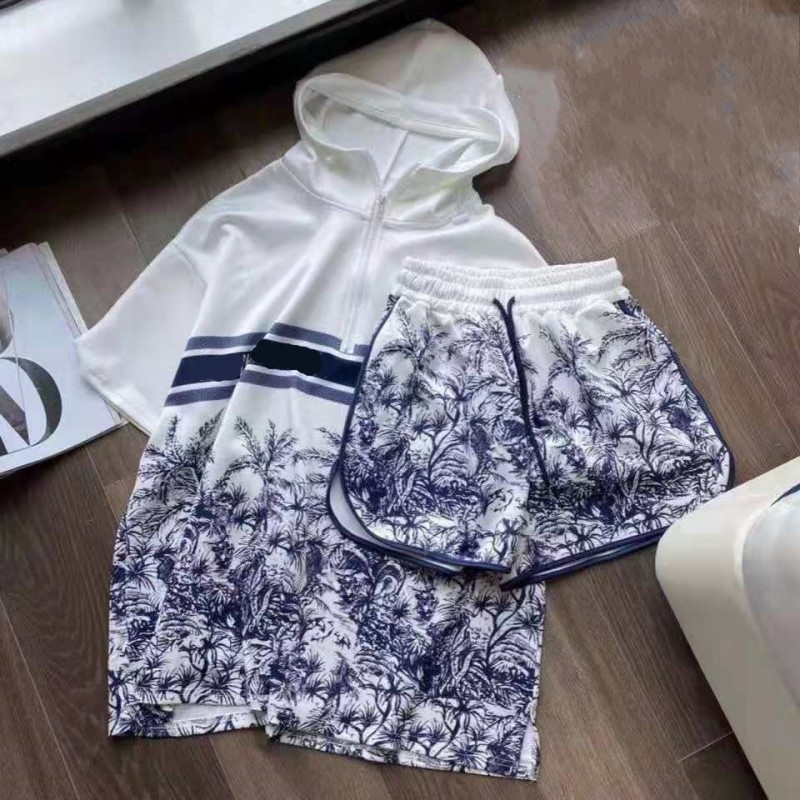 Women's Two Piece Pants shorts Short Set T Shirt Tracksuits Fashion printing Designer Summer Outfits Casual Jogging Suit, White
Women's Two Piece Pants shorts Short Set T Shirt Tracksuits Fashion printing Designer Summer Outfits Casual Jogging Suit, White
