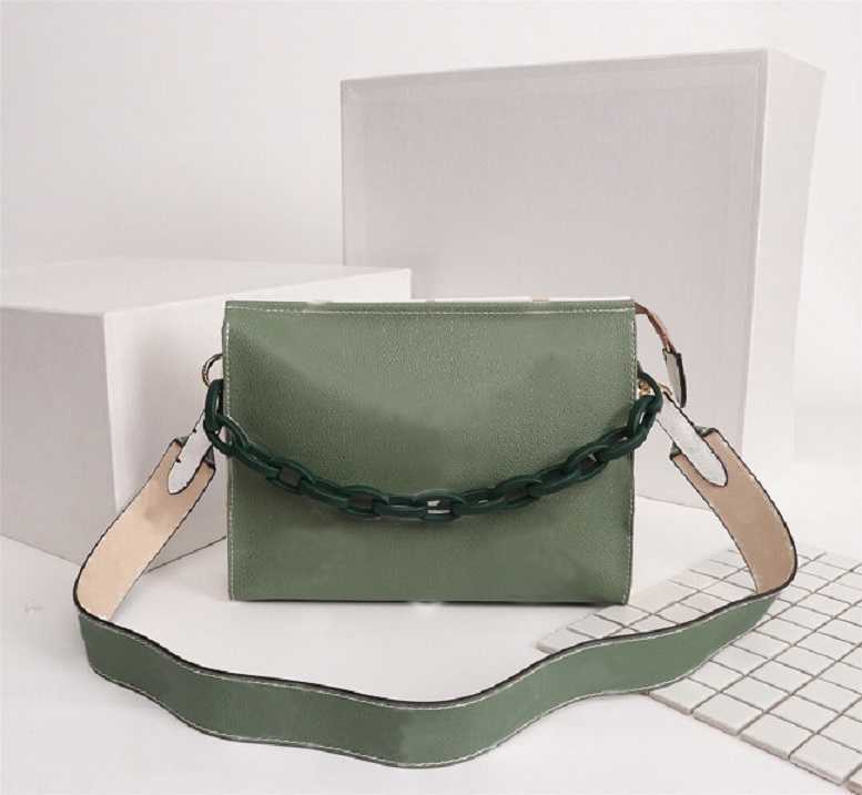 High Leather Women Shopping bag Tote handbag purse shoulder date code serial number flower 67692-3
High Leather Women Shopping bag Tote handbag purse shoulder date code serial number flower 67692-3