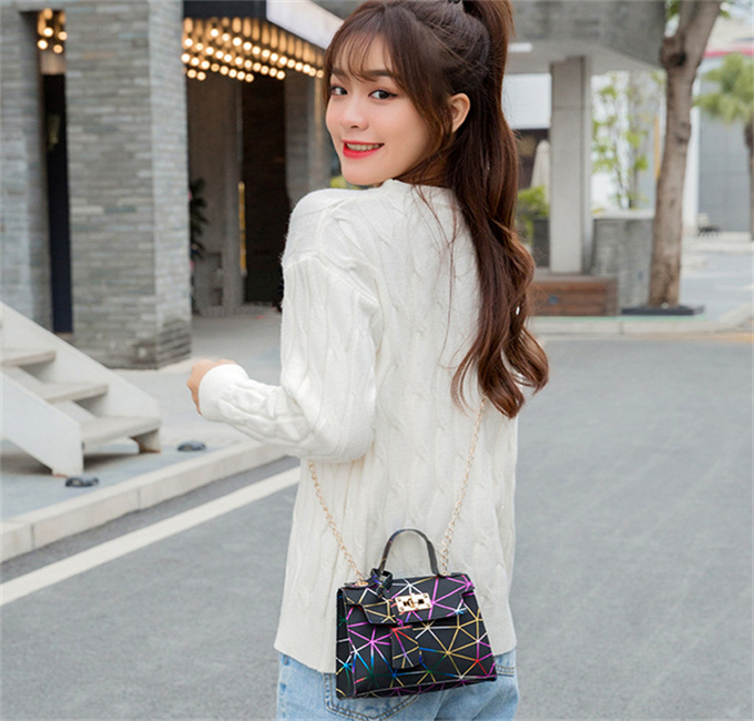 bags 45cm 55cm luxury large capacity travel sale women men genuine leather shoulder fashion bag carry rivets with lock head tgdsbh
bags 45cm 55cm luxury large capacity travel sale women men genuine leather shoulder fashion bag carry rivets with lock head tgdsbh