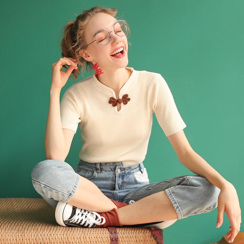 Women's T-Shirt Heliar Retro Ice Silk T-shirts Women 2021 Spring Summer Vintage Buckle Knit Top Female Plain Tees Kpop Slim Camisetas De Muj, White 
Women's T-Shirt Heliar Retro Ice Silk T-shirts Women 2021 Spring Summer Vintage Buckle Knit Top Female Plain Tees Kpop Slim Camisetas De Muj, White