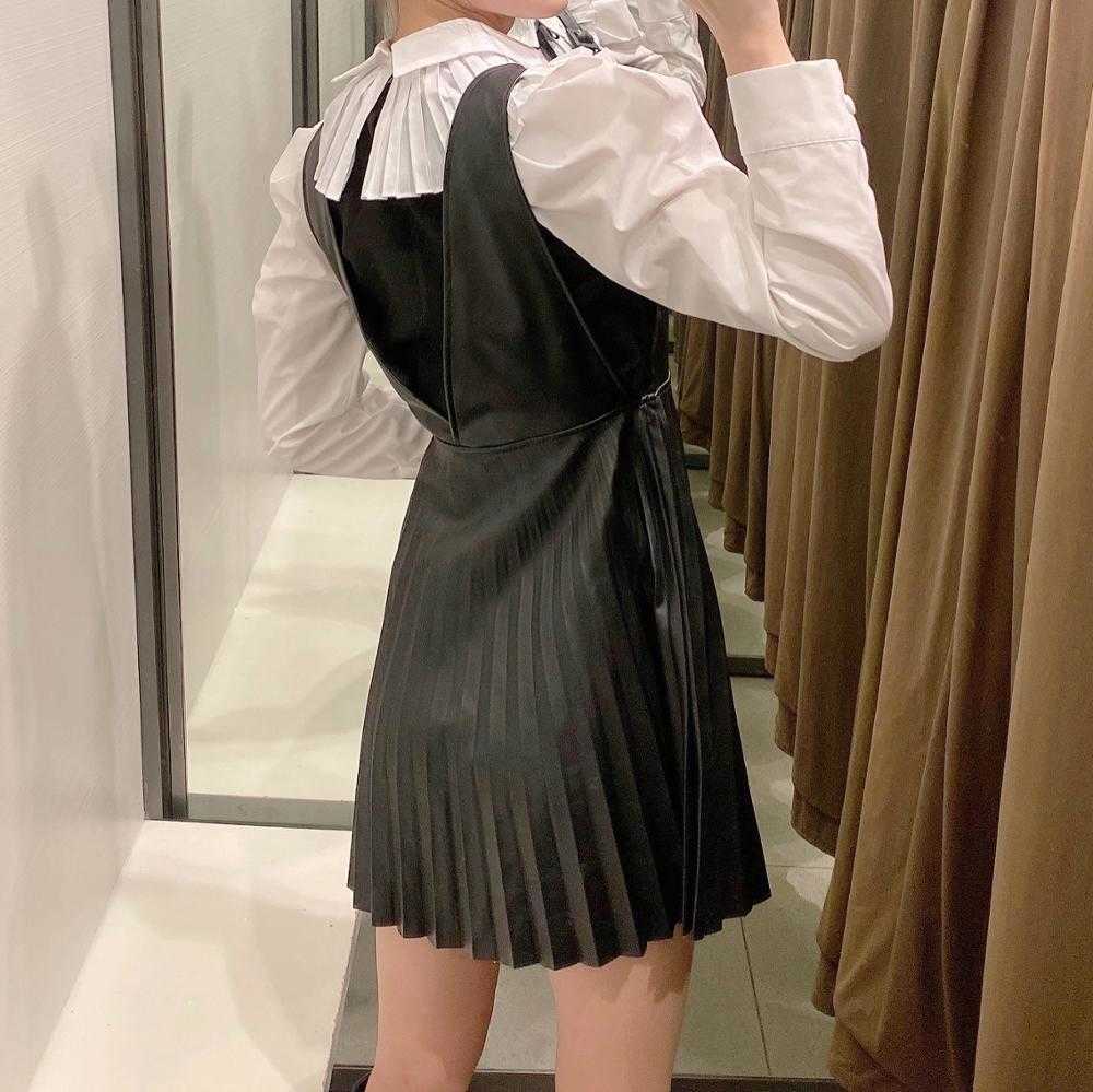 Women Dress PU Pleated V-neck Straps Short Punk Fashion Chic Woman Dress Femme Robe Ropa Mujer Vestidos 210709