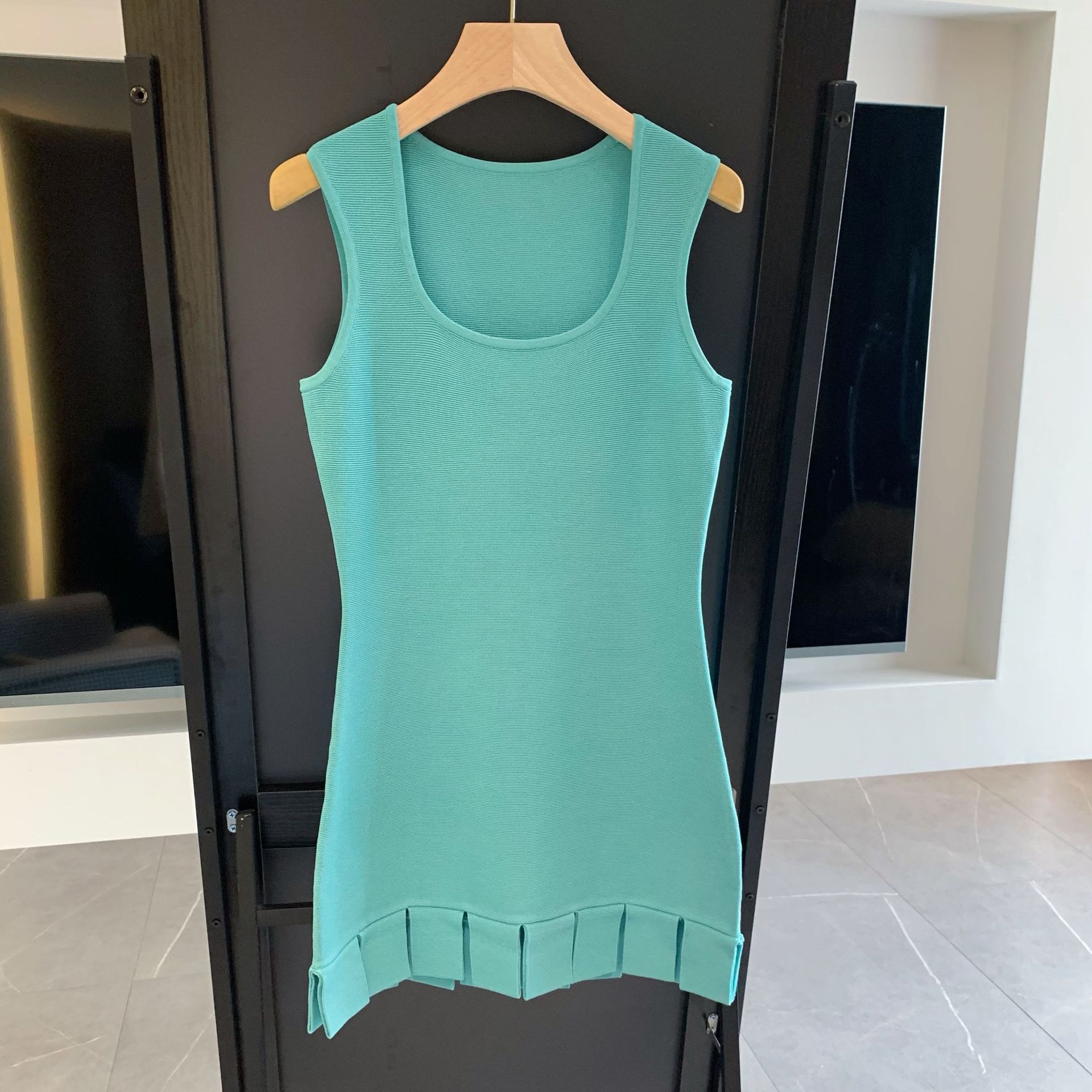 420 2021 Runway Dress Spring Summer Brand Same Style Empire Sleeveless Crew Neck Blue Ice Silk Dress Womens Dress Fashion High Quality FL от DHgate WW