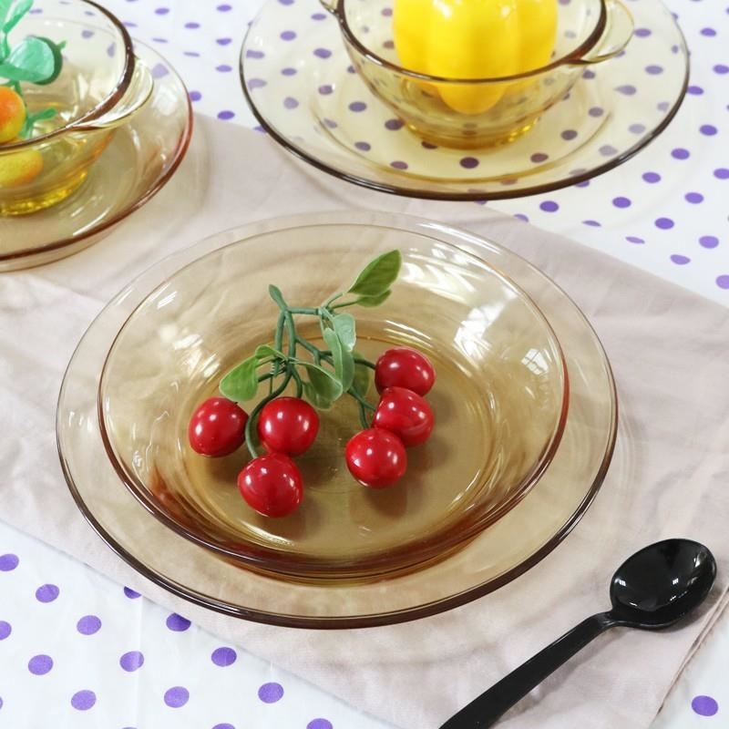 Corning American crystal color transparent pot 3 pieces household dishes and plates heat resistant glass tableware set
Corning American crystal color transparent pot 3 pieces household dishes and plates heat resistant glass tableware set