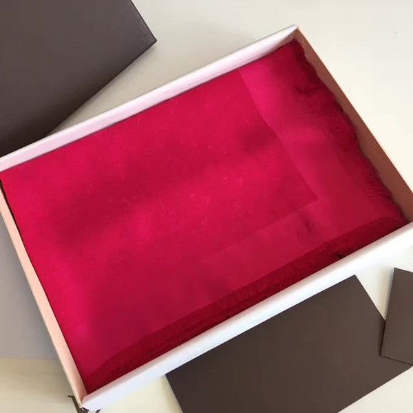 Hot Scarf for woman wool silk Scarf Women Scarves 2021 fashion square scarves size 140*140cm no box, Blue;gray
Hot Scarf for woman wool silk Scarf Women Scarves 2021 fashion square scarves size 140*140cm no box, Blue;gray