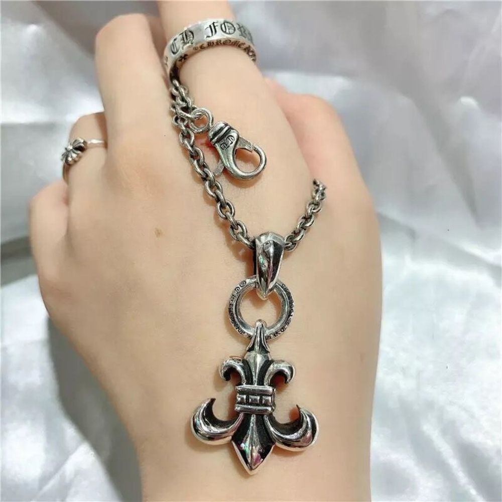 pendant Croquet S925 silver simple scout flower trendy Necklace hip hop Sterling Pendant
pendant Croquet S925 silver simple scout flower trendy Necklace hip hop Sterling Pendant