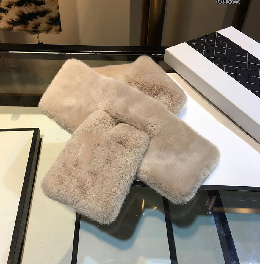 Cashmere Women Luxury Scarf Woman Printed embroidery Designer Winter Print fur ladies Scarves
Cashmere Women Luxury Scarf Woman Printed embroidery Designer Winter Print fur ladies Scarves