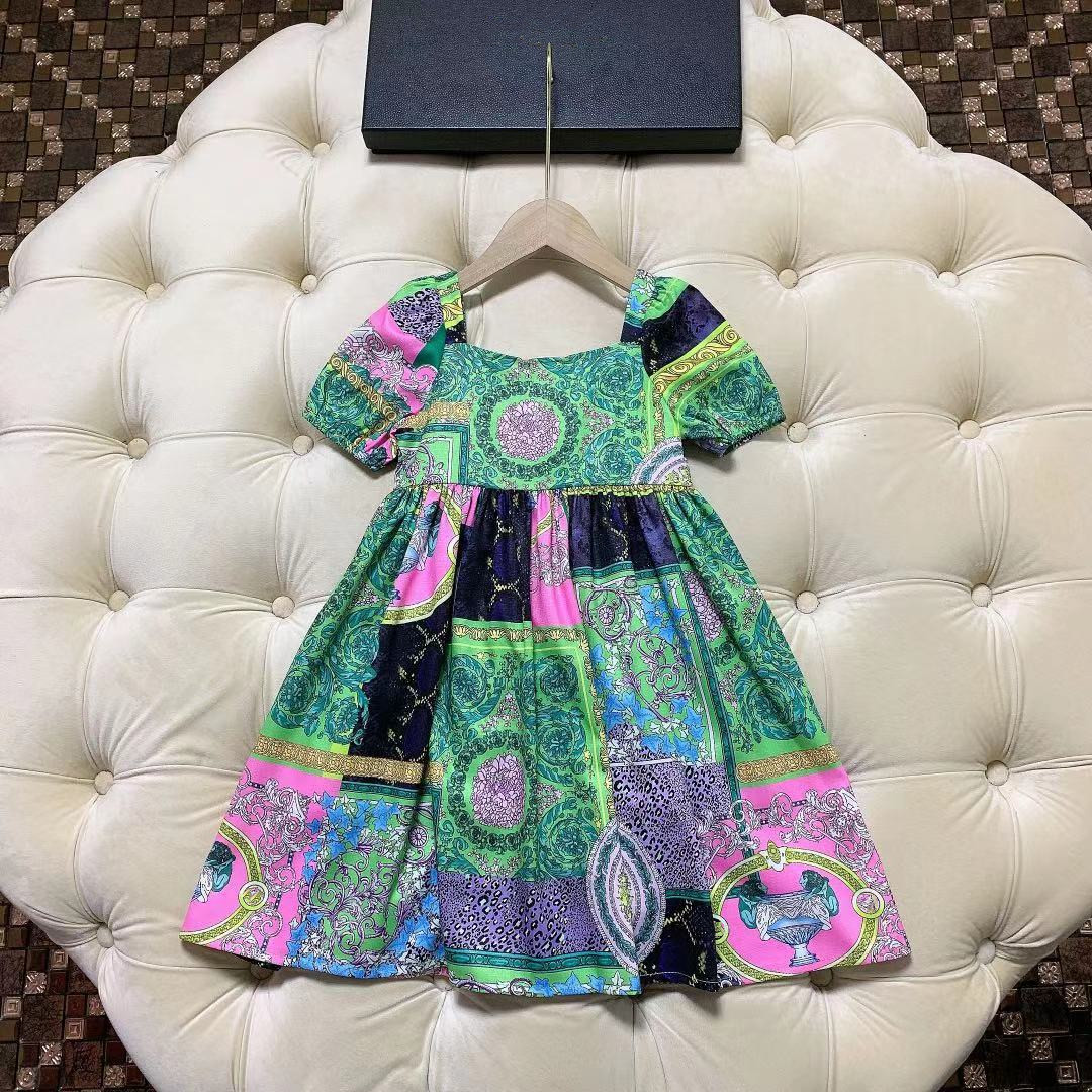 2021 Kids girls print floral dresses summer baby girl lovely flower short sleeve dress retail clothes, Green
2021 Kids girls print floral dresses summer baby girl lovely flower short sleeve dress retail clothes, Green