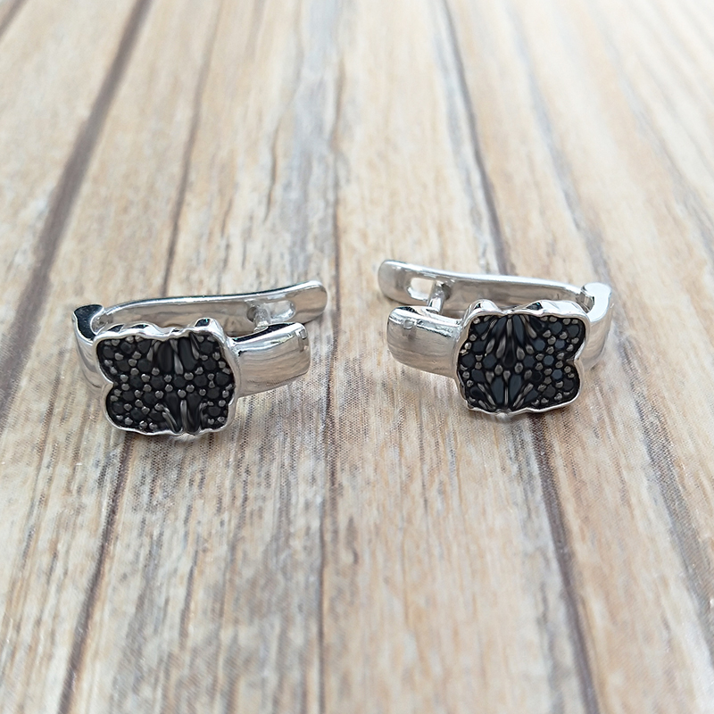 Bear Jewelry 925 Sterling Silver earrings Silver Gen Earrings Fits European Jewelry Style Gift 413283500
Bear Jewelry 925 Sterling Silver earrings Silver Gen Earrings Fits European Jewelry Style Gift 413283500