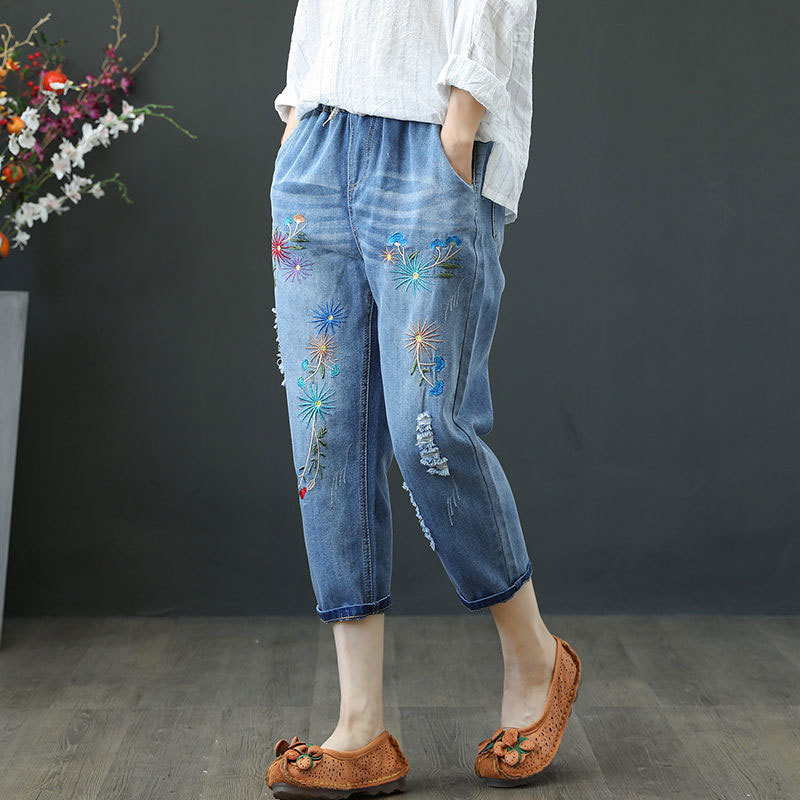National Style Summer Women Jeans Plus Size Embroidery Elastic Waist Casual Denim Harem Pants Vintage Ripped Big 6XL D131 210512