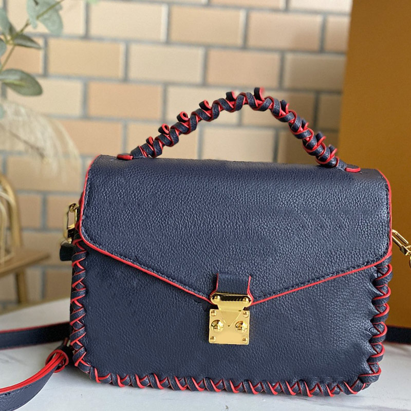 Pochette Handbag Messenger Bag Fashion Designers Women Shoulder Bags Embossed Letter Genuine Leather Braided Handle High Quality Handbags
Pochette Handbag Messenger Bag Fashion Designers Women Shoulder Bags Embossed Letter Genuine Leather Braided Handle High Quality Handbags