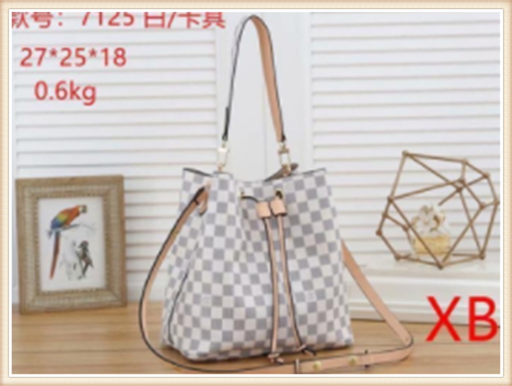 Fashion Crossbody Shoulder HandBag Women Purse Messenger Bags Wallet Tote Clutch Bag travel LV Louis YSL Vitton XB7125, Red;black
Fashion Crossbody Shoulder HandBag Women Purse Messenger Bags Wallet Tote Clutch Bag travel LV Louis YSL Vitton XB7125, Red;black