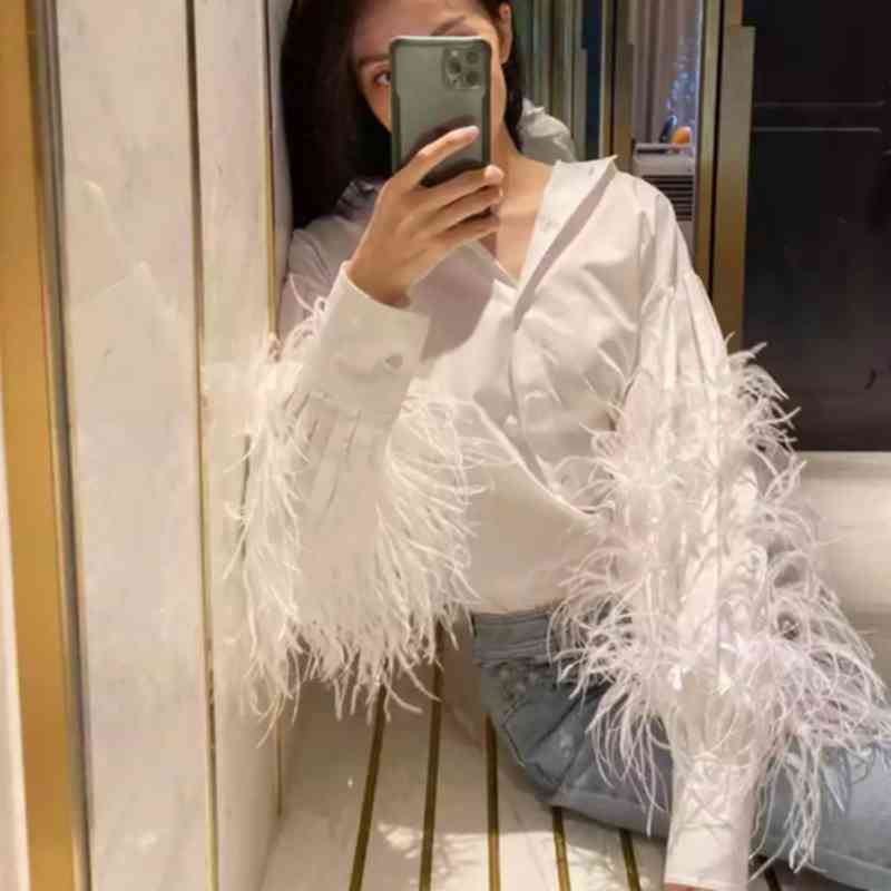 Casual Patchwork Feather Blouse For Women Lapel Lantern Sleeve White Solid Shirt Female Fashion Clothing 210524