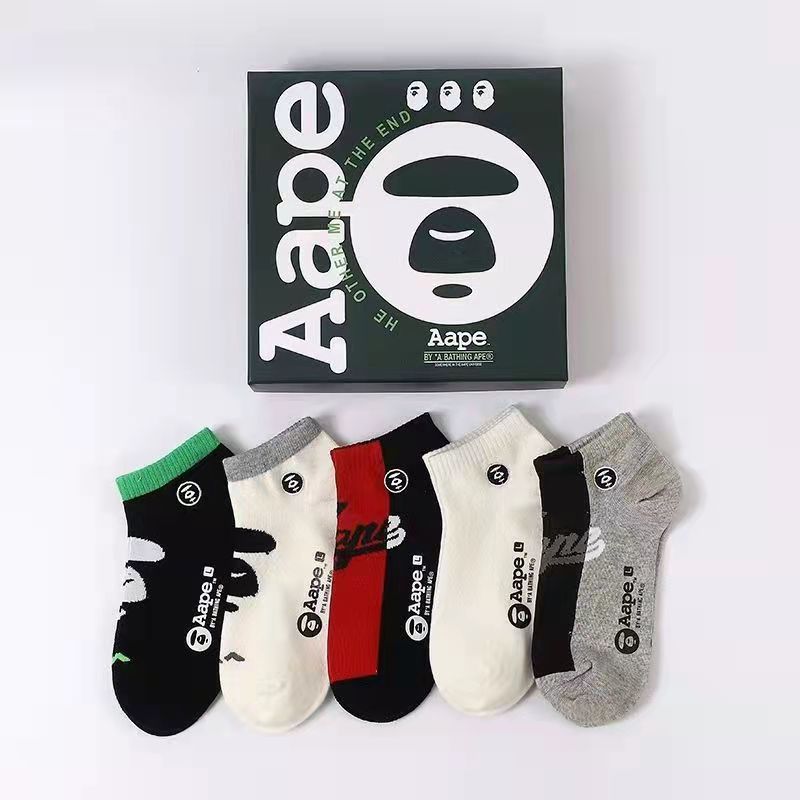 Designer Luxury Apes Socks Fashion Women And Men Shark Head Casual Cotton Breathable Basketball Football 5 Pairs Sock With Boxbox269R
Designer Luxury Apes Socks Fashion Women And Men Shark Head Casual Cotton Breathable Basketball Football 5 Pairs Sock With Boxbox269R