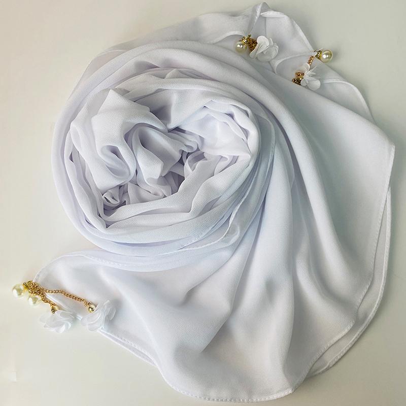 Scarves Fashion Ladies Pearl Tassel Band Flower Pendant Plain Chiffon Bubble High Quality Muslim Scarf Can Be Purchased Wholesale
Scarves Fashion Ladies Pearl Tassel Band Flower Pendant Plain Chiffon Bubble High Quality Muslim Scarf Can Be Purchased Wholesale