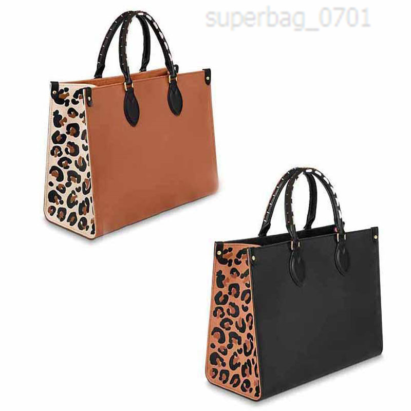 Handbag aaa in Totes High capacity Genuine Leather shoulder Bags Imprint Logo pattern Long and short handles are easy to carry fashion All-m
Handbag aaa in Totes High capacity Genuine Leather shoulder Bags Imprint Logo pattern Long and short handles are easy to carry fashion All-m
