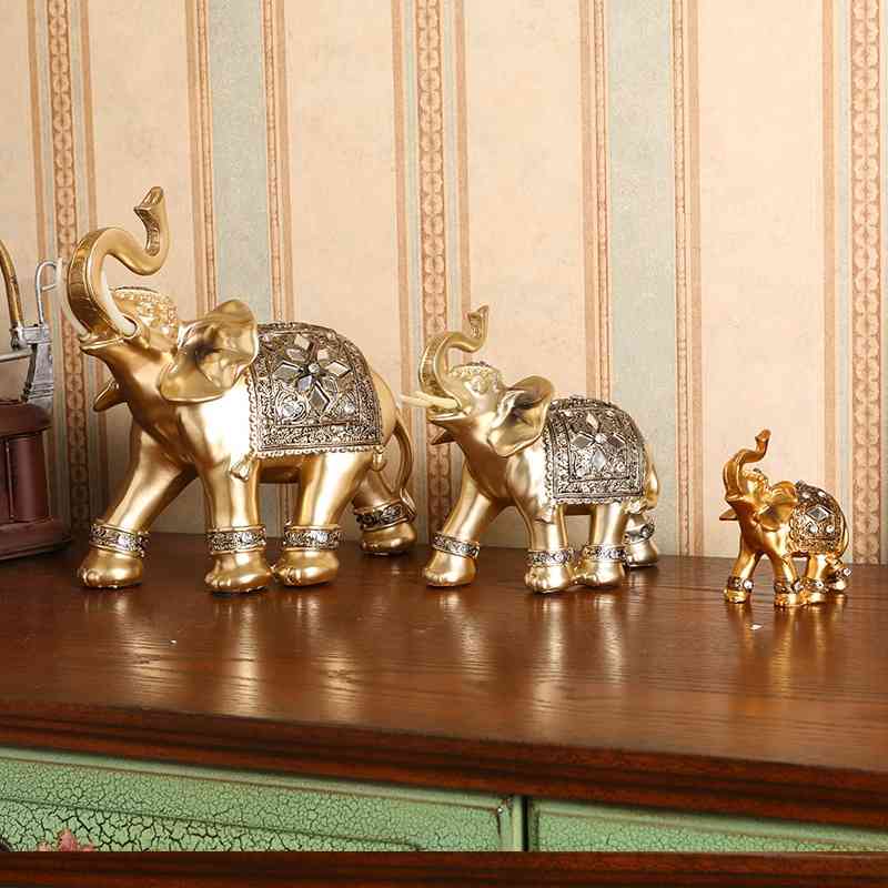 European resin crafts Golden Elephant creative home decorations office living room elephant ornaments
European resin crafts Golden Elephant creative home decorations office living room elephant ornaments