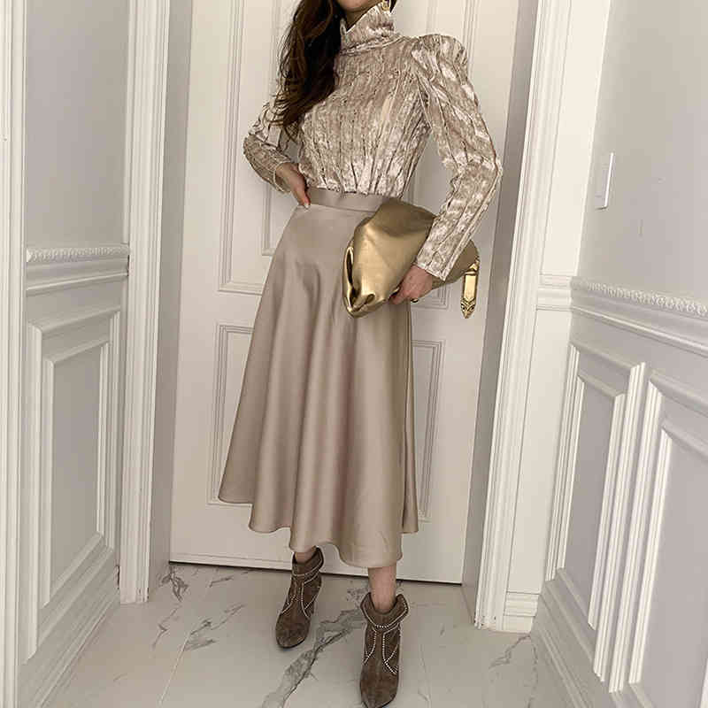 Spring Casual Two Pieces Set Women Elegant Turtleneck Long-Sleeved Velvet Shirt+Female Champagne Gold Satin Skirt Suit 210520
