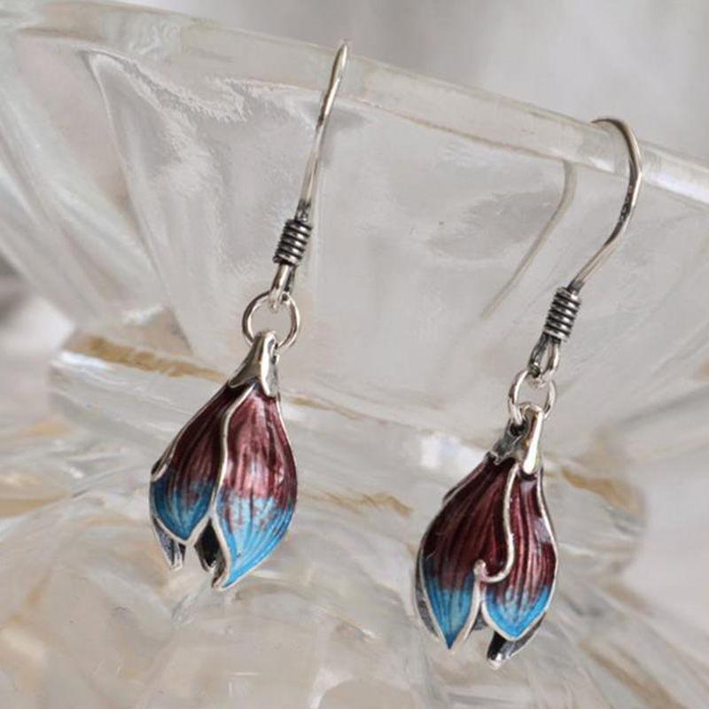 Dangle & Chandelier Silver Fired Blue Enamel Flower Bud Earrings Chinese Classic Family Style Small Charm Minority Design Elegant Lady Brand
Dangle & Chandelier Silver Fired Blue Enamel Flower Bud Earrings Chinese Classic Family Style Small Charm Minority Design Elegant Lady Brand