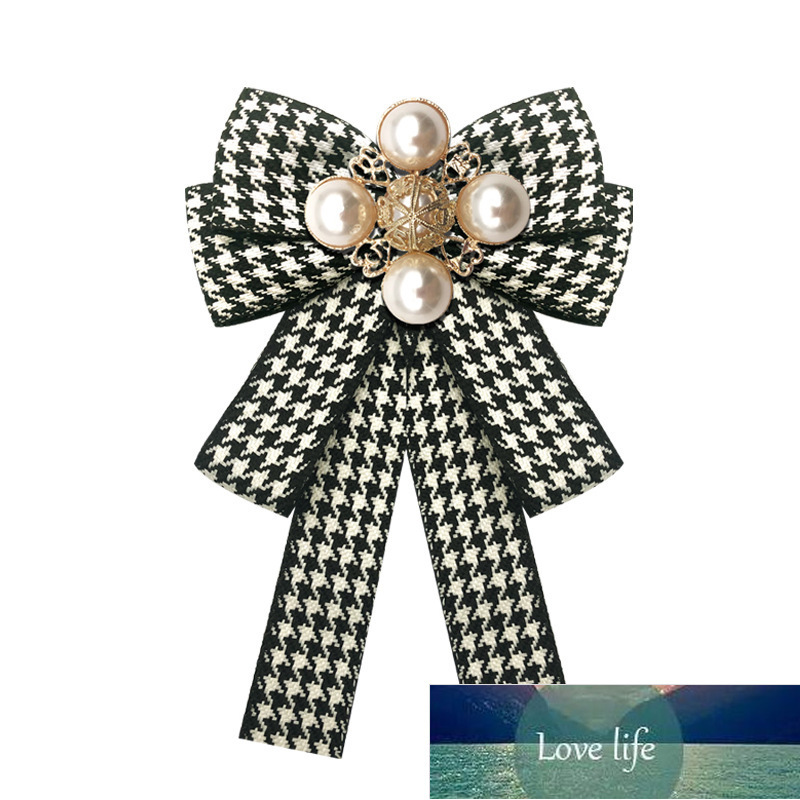 Classical Plaid Striped Printed Bow Brooch Canvas Pearls Bow Tie Corsage Collar Brooches for Women Shirt Collar Clothes Jewelry Factory price expert d