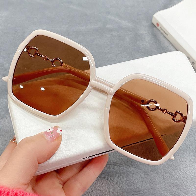 Sunglasses 2022 Fashion Irregular Square For Women Vintage Black Beige Gradient Sun Glasses Female Ins Cat Eye Eyewear, White;black
Sunglasses 2022 Fashion Irregular Square For Women Vintage Black Beige Gradient Sun Glasses Female Ins Cat Eye Eyewear, White;black
