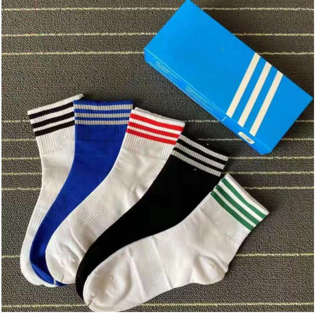 Casual socks neutral sports suitable for cycling running walking skateboard gift box style middle tube five pairs in one breathable sweat ab, Black
Casual socks neutral sports suitable for cycling running walking skateboard gift box style middle tube five pairs in one breathable sweat ab, Black