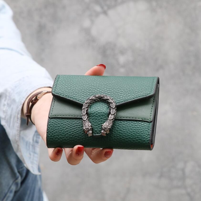 Men's Wallet Genuine Leather Crocodile Pattern Short With Credit Card Slots Money Bag
Men's Wallet Genuine Leather Crocodile Pattern Short With Credit Card Slots Money Bag